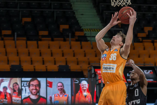 成长空间被 成长空间被